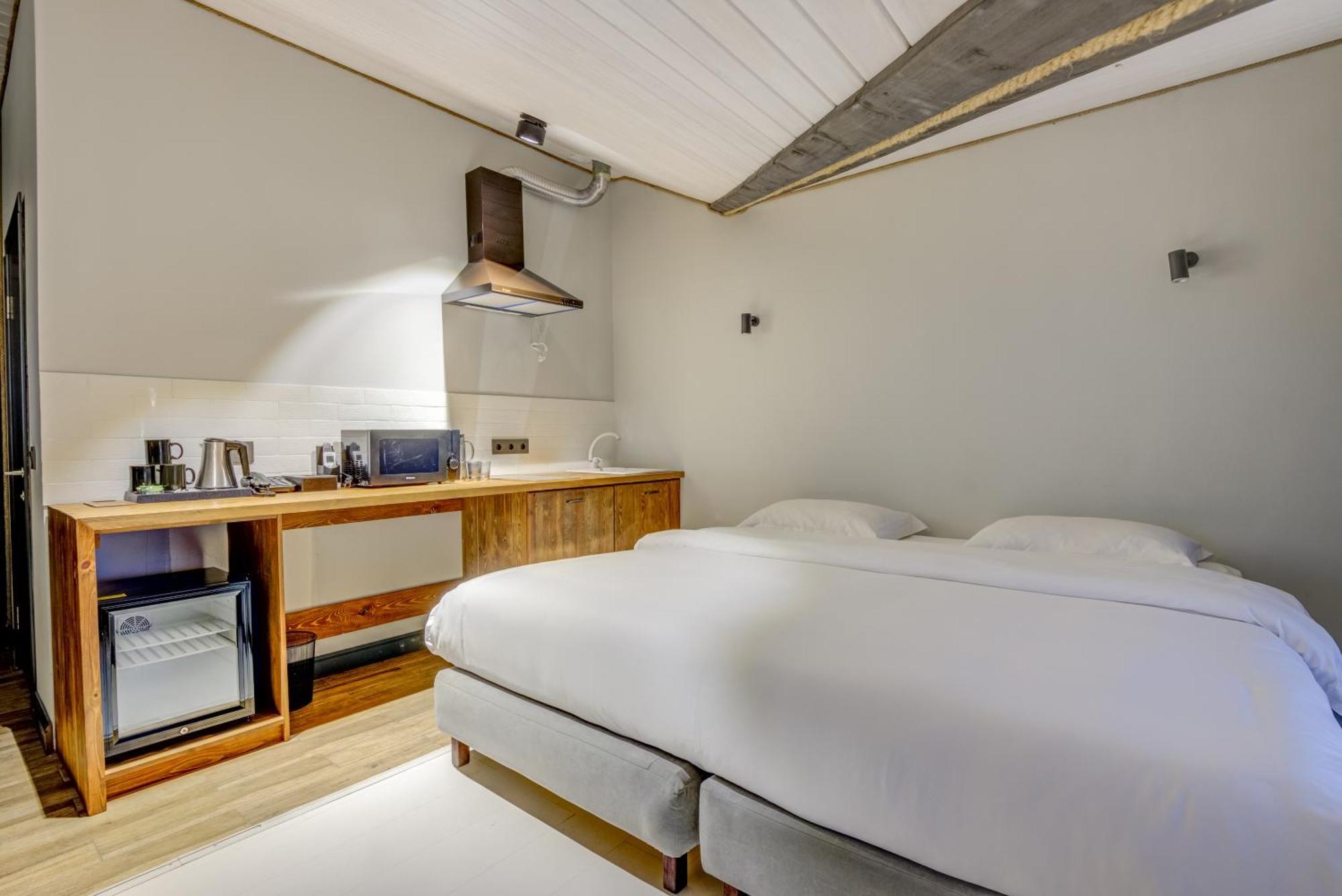 Olimp Hotel Bosteri Exterior photo